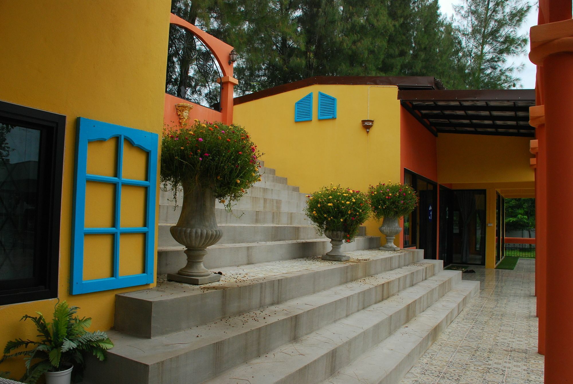 Phutara Accomodation Ча-Ам Экстерьер фото