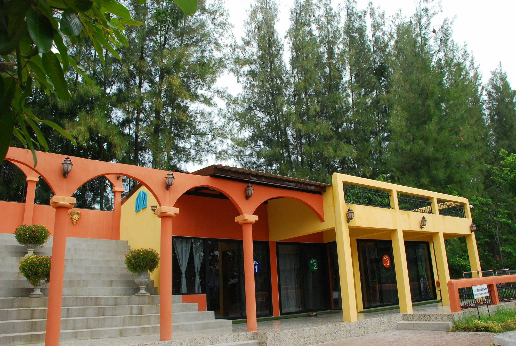 Phutara Accomodation Ча-Ам Экстерьер фото