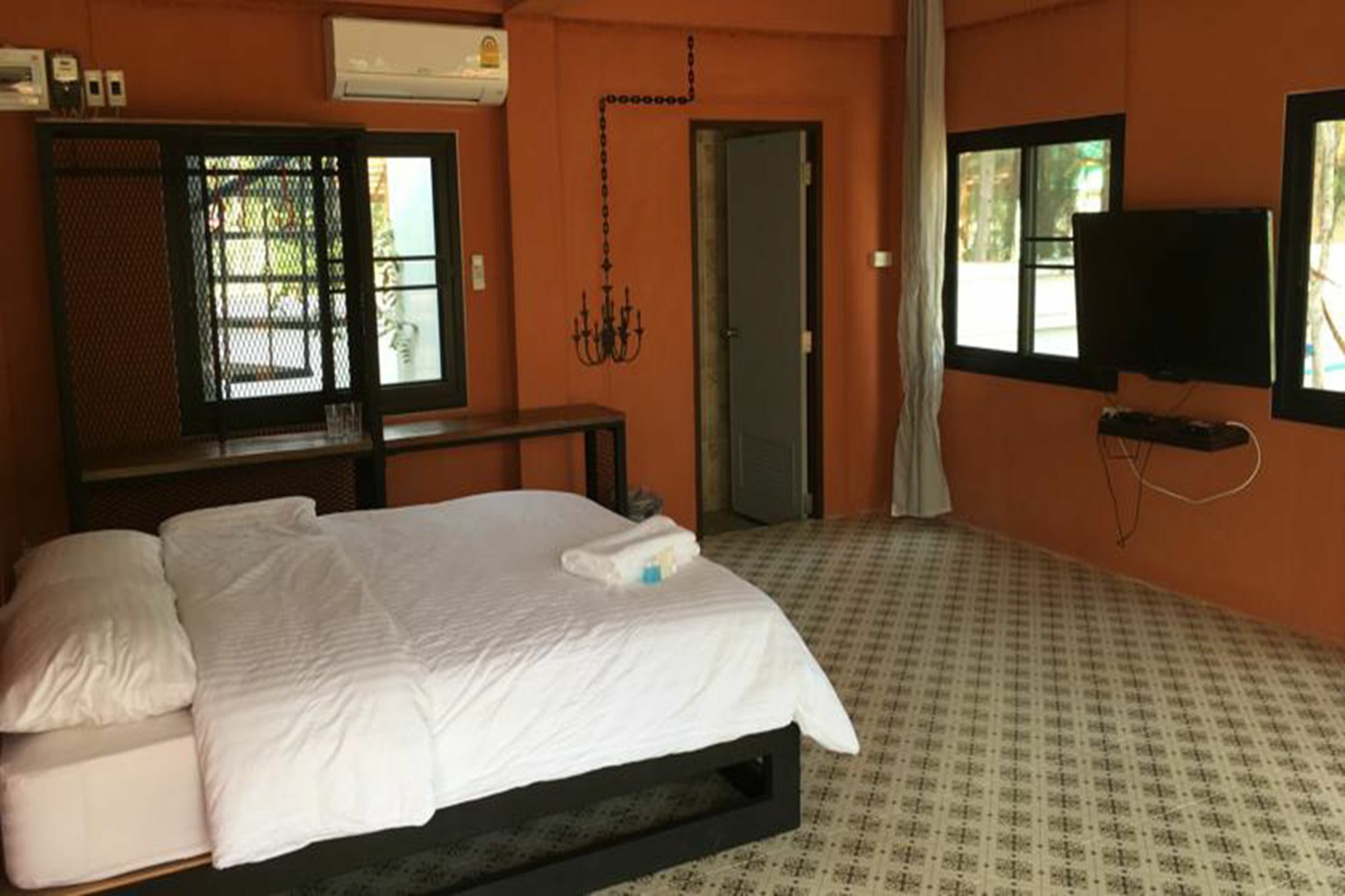 Phutara Accomodation Ча-Ам Экстерьер фото